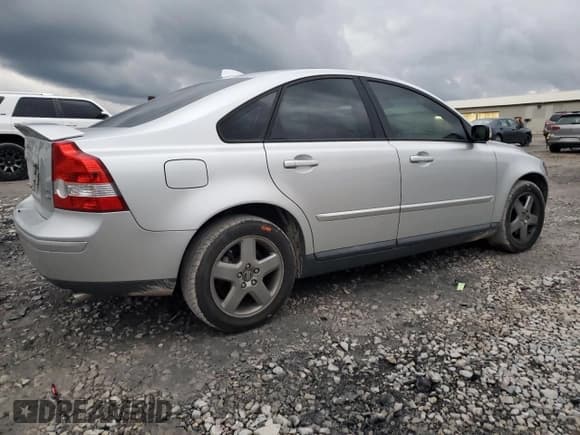 ✅ 2006 Volvo S40 2.5L Turbo • VIN: YV1MH682162157708 • Lot: 80870604. Wystawiony na Copart z przebiegiem 177 141 mil. Bezpłatny archiwum sprzedaży aukcyjnych z USA i szczegółowy raport historii pojazdu na DreamBid. Zdjęcie 3.