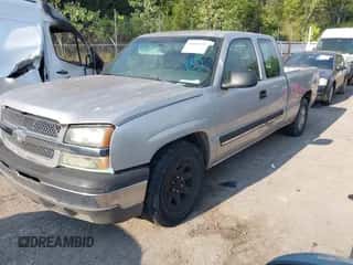 2004 Chevrolet Silverado 1500 LS z VIN 2GCEC19V641328647, wystawiony jako IAAI lot #43223352 z przebiegiem 18 790 mil mil oraz . Historia ofert i sprzedaży dostępna na DreamBid. Obrazek 2.