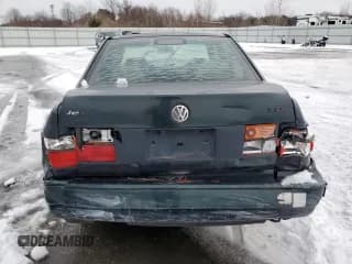✅ 1998 Volkswagen Jetta TDI • VIN: 3VWRF81H7WM238701 • Lot: 44696715. Wystawiony na Copart z przebiegiem 281 847 mil. Bezpłatny archiwum sprzedaży aukcyjnych z USA i szczegółowy raport historii pojazdu na DreamBid. Zdjęcie 6.