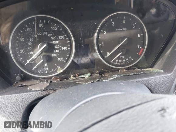 ✅ 2011 BMW X5 35i • VIN: 5UXZV4C57BL404484 • Lot: 43822833. Wystawiony na IAAI z przebiegiem Nie podano. Bezpłatny archiwum sprzedaży aukcyjnych z USA i szczegółowy raport historii pojazdu na DreamBid. Zdjęcie 7.