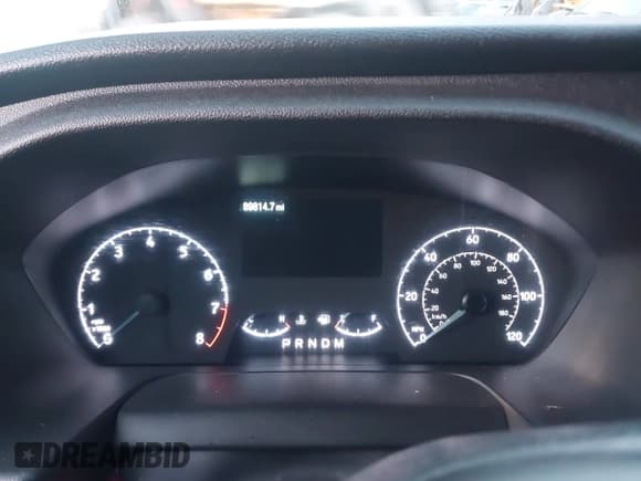 ✅ 2020 Ford Transit Cargo • VIN: 1FTBR2C87LKA34635 • Lot: 41201981. Wystawiony na IAAI z przebiegiem 89 814 mil. Bezpłatny archiwum sprzedaży aukcyjnych z USA i szczegółowy raport historii pojazdu na DreamBid. Zdjęcie 7.