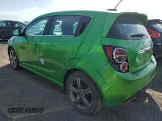 2015 Chevrolet Sonic RS с VIN 1G1JG6SB0F4135331, выставлен на аукционе Copart как лот 73891284 с пробегом 68 198 миль миль и Списание • Salvage title. История ставок и продаж доступна на DreamBid. Изображение 2.