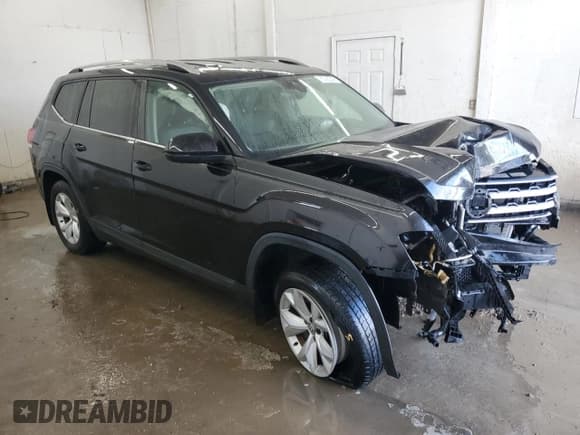 ✅ 2018 Volkswagen Atlas SE • VIN: 1V2LR2CAXJC523169 • Lot: 83990465. Listed on Copart with 146,290 mi. Free auction sales archive from the USA and detailed vehicle history report at DreamBid. Image 4.