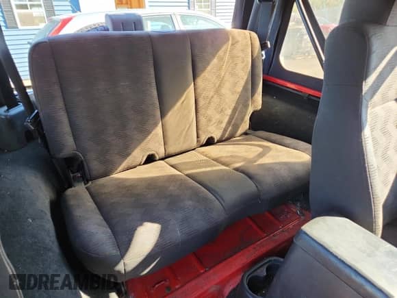 2005 Jeep Wrangler X с VIN 1J4FA39SX5P348569, выставлен на аукционе Copart как лот 84960355 с пробегом 239 833 миль миль и Чистый • Clean title. История ставок и продаж доступна на DreamBid. Изображение 11.