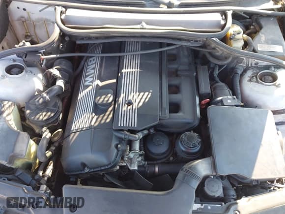 ✅ 2005 BMW 3 Series 330i • VIN: WBAEV53495KM41301 • Lot: 43317323. Listed on IAAI with 187,783 mi. Free auction sales archive from the USA and detailed vehicle history report at DreamBid. Image 10.