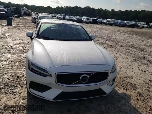 ✅ 2019 Volvo S60 Momentum • VIN: 7JR102FK2KG009996 • Lot: 63184683. Wystawiony na Copart z przebiegiem 62 701 mil. Bezpłatny archiwum sprzedaży aukcyjnych z USA i szczegółowy raport historii pojazdu na DreamBid. Zdjęcie 10.