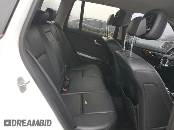 ✅ 2014 Mercedes-Benz GLK 350 • VIN: WDCGG5HB7EG203747 • Lot: 93063305. Listed on Copart with 133,981 mi. Free auction sales archive from the USA and detailed vehicle history report at DreamBid. Image 11.