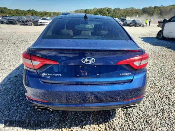 ✅ 2015 Hyundai Sonata Sport • VIN: 5NPE34AF4FH011263 • Lot: 87225795. Listed on Copart with 162,016 mi. Free auction sales archive from the USA and detailed vehicle history report at DreamBid. Image 6.
