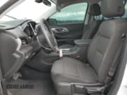 ✅ 2020 Chevrolet Traverse LS • VIN: 1GNERFKW1LJ229602 • Lot: 47083294. Wystawiony na Copart z przebiegiem 80 165 mil. Bezpłatny archiwum sprzedaży aukcyjnych z USA i szczegółowy raport historii pojazdu na DreamBid. Zdjęcie 7.