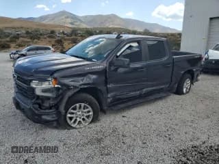 ✅ 2022 Chevrolet Silverado 1500 RST • VIN: 2GCUDEED9N1507747 • Lot: 67324925. Wystawiony na Copart z przebiegiem Nie podano. Bezpłatny archiwum sprzedaży aukcyjnych z USA i szczegółowy raport historii pojazdu na DreamBid. Zdjęcie 1.