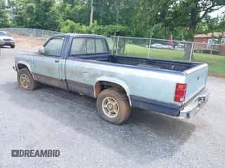 1987 Dodge Dakota z VIN 1B7GR14M9HS404759, wystawiony jako IAAI lot #42513734 z przebiegiem 95 125 mil mil oraz . Historia ofert i sprzedaży dostępna na DreamBid. Obrazek 3.