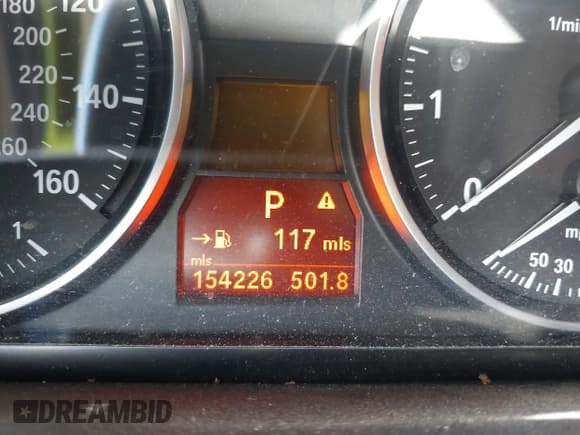 ✅ 2011 BMW 3 Series 328i • VIN: WBAPH5G59BNM75347 • Lot: 43593964. Wystawiony na IAAI z przebiegiem 154 226 mil. Bezpłatny archiwum sprzedaży aukcyjnych z USA i szczegółowy raport historii pojazdu na DreamBid. Zdjęcie 15.