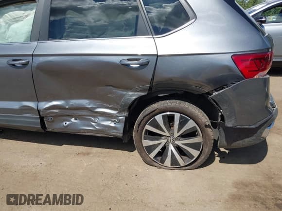 ✅ 2022 Volkswagen Taos SE • VIN: 3VVLX7B28NM096269 • Лот: 43064167. Опубликован ранее на IAAI с пробегом 58 515 миль. Бесплатный доступ к архиву аукционных продаж из США и подробный отчёт об истории автомобиля на DreamBid. Изображение 6.