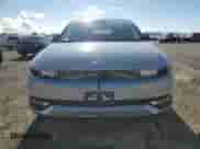 ✅ 2023 Hyundai Ioniq 5 SE • VIN: KM8KM4AE6PU136579 • Lot: 80933534. Wystawiony na Copart z przebiegiem 10 055 mil mil. Skorzystaj z bezpłatnego archiwum sprzedaży aukcyjnych z USA i zobacz szczegółowy raport historii pojazdu na DreamBid. Zdjęcie 5.