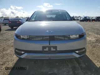 2023 Hyundai Ioniq 5 SE z VIN KM8KM4AE6PU136579, wystawiony jako Copart lot #80933534 z przebiegiem 10 055 mil mil oraz Szkoda całkowita • Salvage title. Historia ofert i sprzedaży dostępna na DreamBid. Obrazek 5.