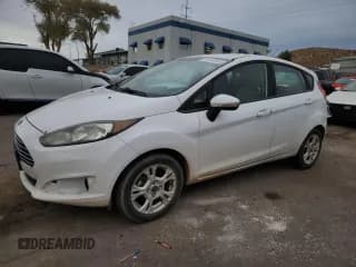 ✅ 2016 Ford Fiesta SE • VIN: 3FADP4EJ9GM167377 • Lot: 92134345. Wystawiony na Copart z przebiegiem 168 460 mil. Bezpłatny archiwum sprzedaży aukcyjnych z USA i szczegółowy raport historii pojazdu na DreamBid. Zdjęcie 1.