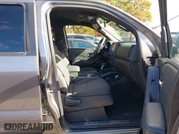 ✅ 2023 Nissan Frontier Pro-4X • VIN: 1N6ED1EK8PN607378 • Лот: 43572062. Опубликован ранее на IAAI с пробегом 15 462 миль. Бесплатный доступ к архиву аукционных продаж из США и подробный отчёт об истории автомобиля на DreamBid. Изображение 5.