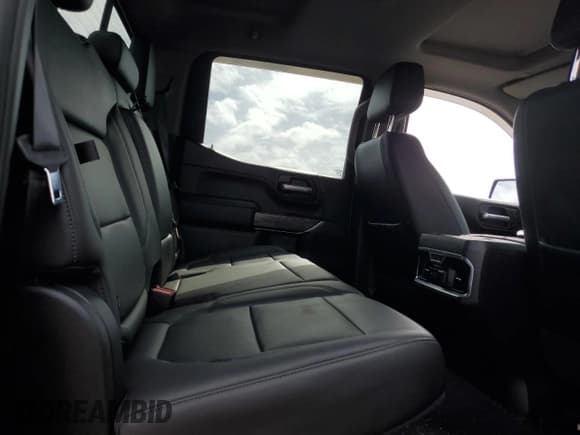 ✅ 2020 Chevrolet Silverado 1500 LTZ • VIN: 3GCUYGEL3LG303845 • Lot: 50366785. Wystawiony na Copart z przebiegiem 63 847 mil. Bezpłatny archiwum sprzedaży aukcyjnych z USA i szczegółowy raport historii pojazdu na DreamBid. Zdjęcie 10.