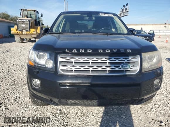 ✅ 2014 Land Rover LR2 • VIN: SALFR2BG1EH406179 • Лот: 82211535. Опубликован ранее на Copart с пробегом 189 981 миль. Бесплатный доступ к архиву аукционных продаж из США и подробный отчёт об истории автомобиля на DreamBid. Изображение 5.