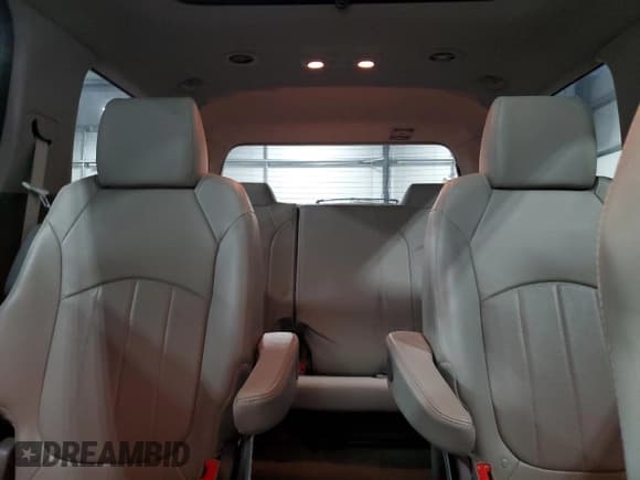 ✅ 2017 GMC Acadia Limited • VIN: 1GKKVSKD1HJ234163 • Lot: 93050425. Wystawiony na Copart z przebiegiem 168 114 mil. Bezpłatny archiwum sprzedaży aukcyjnych z USA i szczegółowy raport historii pojazdu na DreamBid. Zdjęcie 10.