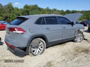 ✅ 2021 Volkswagen Atlas SE • VIN: 1V2HC2CA0MC205329 • Lot: 81561825. Listed on Copart with 119,591 mi. Free auction sales archive from the USA and detailed vehicle history report at DreamBid. Image 3.