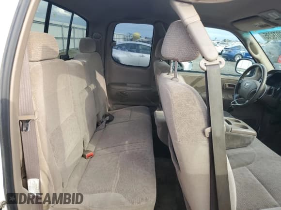 ✅ 2004 Toyota Tundra Limited • VIN: 5TBRT38184S450410 • Lot: 93079235. Wystawiony na Copart z przebiegiem 129 256 mil. Bezpłatny archiwum sprzedaży aukcyjnych z USA i szczegółowy raport historii pojazdu na DreamBid. Zdjęcie 10.