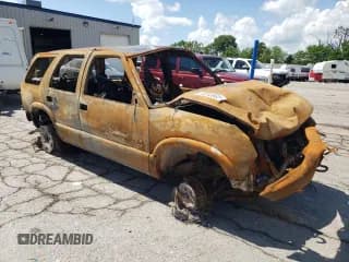 ✅ 2004 Chevrolet Blazer LS • VIN: 1GNDT13X24K141323 • Lot: 56503905. Wystawiony na Copart z przebiegiem Nie podano. Bezpłatny archiwum sprzedaży aukcyjnych z USA i szczegółowy raport historii pojazdu na DreamBid. Zdjęcie 4.