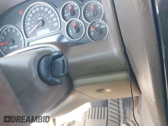 ✅ 2004 GMC Envoy SLE • VIN: 1GKDS13S442179334 • Lot: 41693042. Listed on IAAI with 224,868 mi. Free auction sales archive from the USA and detailed vehicle history report at DreamBid. Image 11.