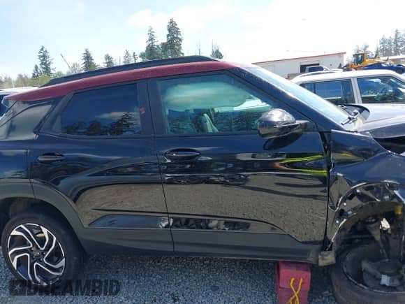 2025 Chevrolet TrailBlazer RS с VIN KL79MUSL5SB050987, выставлен на аукционе IAAI как лот 42211679 с пробегом 5 538 миль миль и . История ставок и продаж доступна на DreamBid. Изображение 14.