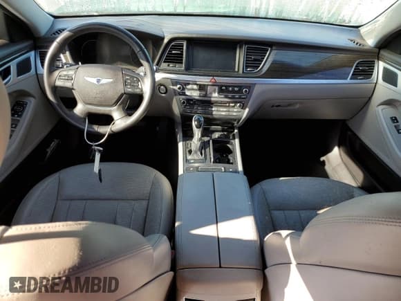 ✅ 2016 Hyundai Genesis 3.8L • VIN: KMHGN4JE8GU130768 • Lot: 79840584. Wystawiony na Copart z przebiegiem 63 464 mil. Bezpłatny archiwum sprzedaży aukcyjnych z USA i szczegółowy raport historii pojazdu na DreamBid. Zdjęcie 8.