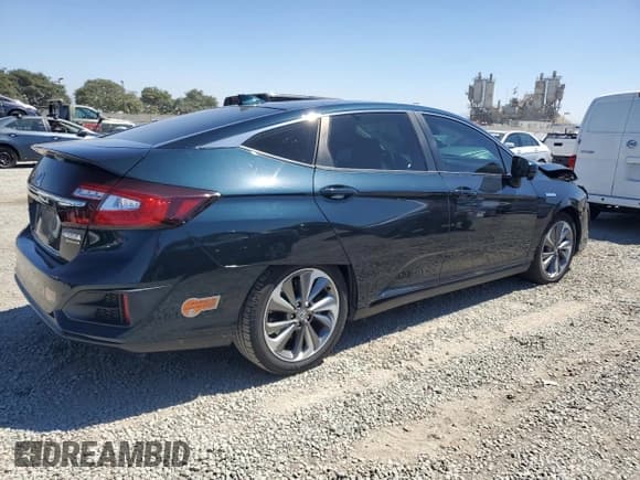 ✅ 2019 Honda Clarity Touring • VIN: JHMZC5F31KC004572 • Lot: 80716865. Listed on Copart with 62,964 mi. Free auction sales archive from the USA and detailed vehicle history report at DreamBid. Image 3.
