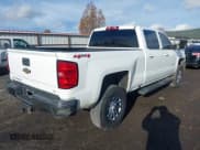 ✅ 2016 Chevrolet Silverado 2500HD LT • VIN: 1GC1KVE80GF235550 • Lot: 43737325. Wystawiony na IAAI z przebiegiem 256 055 mil. Bezpłatny archiwum sprzedaży aukcyjnych z USA i szczegółowy raport historii pojazdu na DreamBid. Zdjęcie 4.