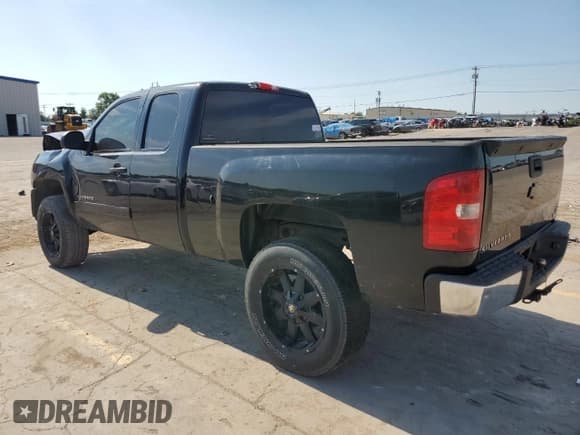 ✅ 2010 Chevrolet Silverado 1500 LT • VIN: 1GCSCSEA4AZ291354 • Lot: 62496044. Wystawiony na Copart z przebiegiem 185 507 mil. Bezpłatny archiwum sprzedaży aukcyjnych z USA i szczegółowy raport historii pojazdu na DreamBid. Zdjęcie 2.
