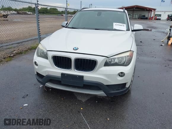 ✅ 2013 BMW X1 28i • VIN: WBAVM1C53DVW44816 • Лот: 42998838. Опубликован ранее на IAAI с пробегом 124 649 миль. Бесплатный доступ к архиву аукционных продаж из США и подробный отчёт об истории автомобиля на DreamBid. Изображение 6.