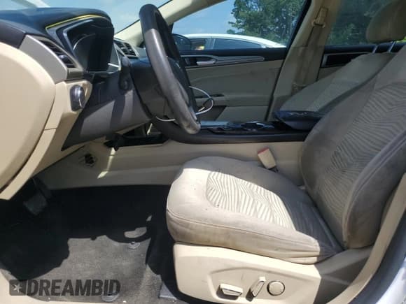 ✅ 2016 Ford Fusion SE • VIN: 3FA6P0H79GR403126 • Lot: 57698135. Listed on Copart with 265,970 mi. Free auction sales archive from the USA and detailed vehicle history report at DreamBid. Image 7.