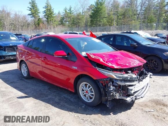 ✅ 2022 Toyota Prius LE • VIN: JTDKAMFP8N3212636 • Lot: 42124686. Listed on IAAI with 34,671 mi. Free auction sales archive from the USA and detailed vehicle history report at DreamBid. Image 1.