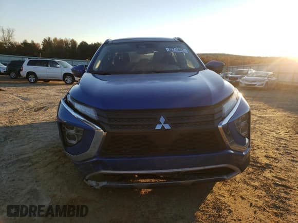 ✅ 2022 Mitsubishi Eclipse Cross SE • VIN: JA4ASWAA2NZ004878 • Lot: 82710095. Listed on Copart with 88,036 mi. Free auction sales archive from the USA and detailed vehicle history report at DreamBid. Image 5.