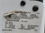 ✅ 2001 Chevrolet Silverado 2500HD • VIN: 1GCHK231X1F213744 • Lot: 92597325. Wystawiony na Copart z przebiegiem 237 190 mil. Bezpłatny archiwum sprzedaży aukcyjnych z USA i szczegółowy raport historii pojazdu na DreamBid. Zdjęcie 12.