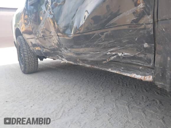 2019 Ram 1500 Tradesman with VIN 1C6RR7FT3KS547284, listed as a IAAI auction lot 42383370 with 78,216 mi miles and . Bid and sale history available at DreamBid. Image 6.