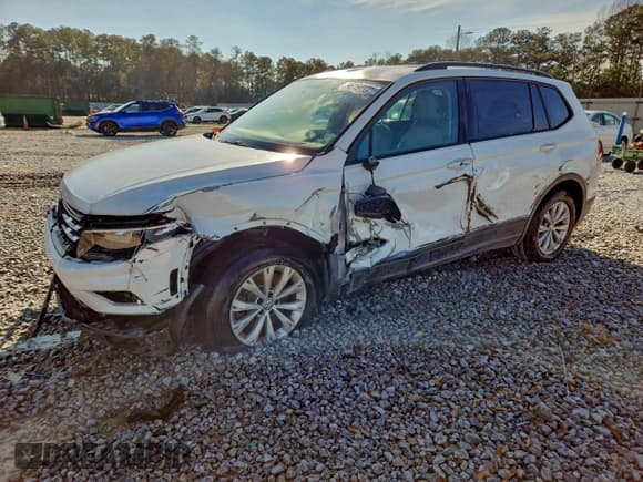✅ 2019 Volkswagen Tiguan S • VIN: 3VV1B7AX1KM015417 • Lot: 95194405. Listed on Copart with 55,973 mi. Free auction sales archive from the USA and detailed vehicle history report at DreamBid. Image 1.