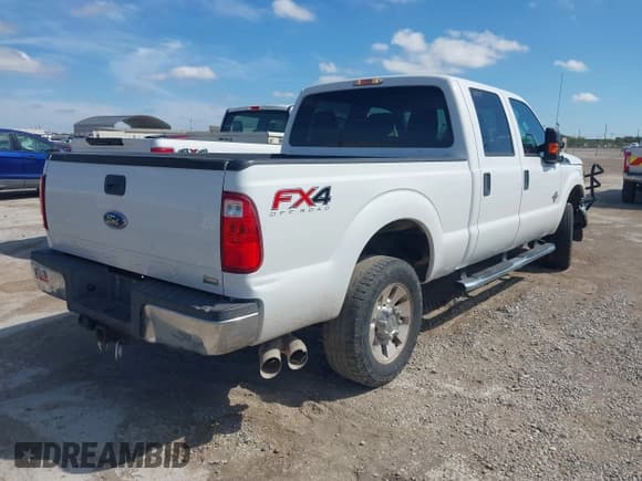 ✅ 2015 Ford F-250 Lariat • VIN: 1FT7W2BT3FEC52482 • Lot: 42955032. Listed on IAAI with 152,359 mi. Free auction sales archive from the USA and detailed vehicle history report at DreamBid. Image 4.