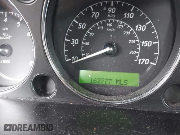 ✅ 2004 Jaguar XJ 8 • VIN: SAJWA71C34SG25046 • Lot: 43320014. Listed on IAAI with 162,777 mi. Free auction sales archive from the USA and detailed vehicle history report at DreamBid. Image 7.