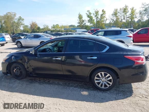 ✅ 2013 Nissan Altima S • VIN: 1N4AL3AP9DC284330 • Лот: 43238763. Опубликован ранее на IAAI с пробегом 161 406 миль. Бесплатный доступ к архиву аукционных продаж из США и подробный отчёт об истории автомобиля на DreamBid. Изображение 14.