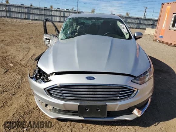 ✅ 2018 Ford Fusion S • VIN: 3FA6P0UU3JR273685 • Lot: 91194015. Listed on Copart with 87,452 mi. Free auction sales archive from the USA and detailed vehicle history report at DreamBid. Image 5.