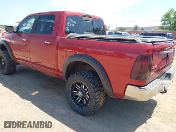 ✅ 2010 Dodge 1500 SLT • VIN: 1D7RV1CT4AS186481 • Lot: 41977635. Wystawiony na IAAI z przebiegiem 196 131 mil. Bezpłatny archiwum sprzedaży aukcyjnych z USA i szczegółowy raport historii pojazdu na DreamBid. Zdjęcie 3.