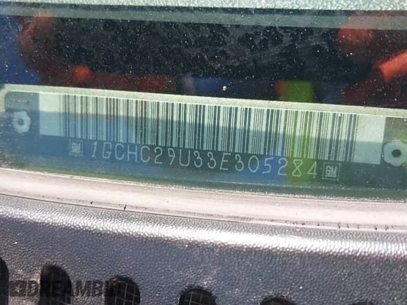 ✅ 2003 Chevrolet Silverado 2500HD LS • VIN: 1GCHC29U33E305284 • Lot: 42267140. Listed on IAAI with 176,494 mi. Free auction sales archive from the USA and detailed vehicle history report at DreamBid. Image 9.