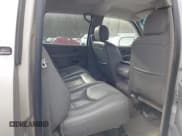 ✅ 2005 Chevrolet Silverado 2500HD LS • VIN: 1GCHK23235F842020 • Lot: 43671164. Wystawiony na IAAI z przebiegiem 270 891 mil. Bezpłatny archiwum sprzedaży aukcyjnych z USA i szczegółowy raport historii pojazdu na DreamBid. Zdjęcie 8.