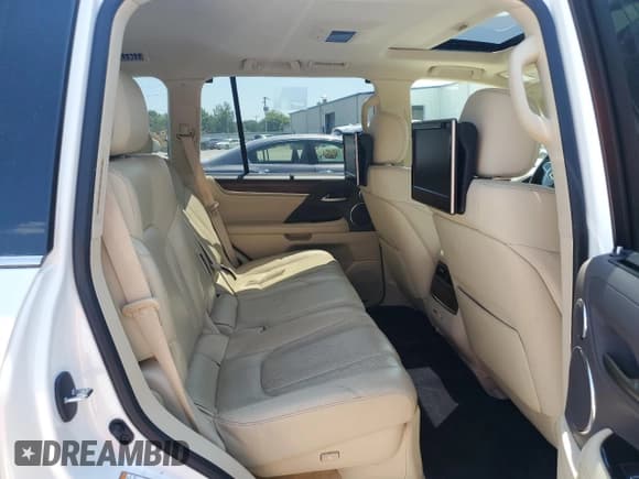 ✅ 2017 Lexus LX 570 • VIN: JTJHY7AX6H4230935 • Lot: 66151045. Wystawiony na Copart z przebiegiem 121 655 mil. Bezpłatny archiwum sprzedaży aukcyjnych z USA i szczegółowy raport historii pojazdu na DreamBid. Zdjęcie 11.