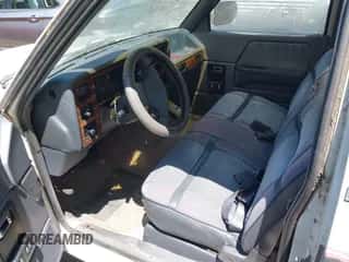 1992 Dodge Dakota S z VIN 1B7GL26X0NS547044, wystawiony jako IAAI lot #42285555 z przebiegiem 74 180 mil mil oraz . Historia ofert i sprzedaży dostępna na DreamBid. Obrazek 5.