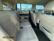 ✅ 2016 Ford Flex SEL • VIN: 2FMGK5C83GBA09724 • Lot: 77882914. Wystawiony na Copart z przebiegiem 188 103 mil. Bezpłatny archiwum sprzedaży aukcyjnych z USA i szczegółowy raport historii pojazdu na DreamBid. Zdjęcie 6.